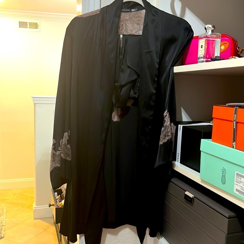 Silk robe Josie natori